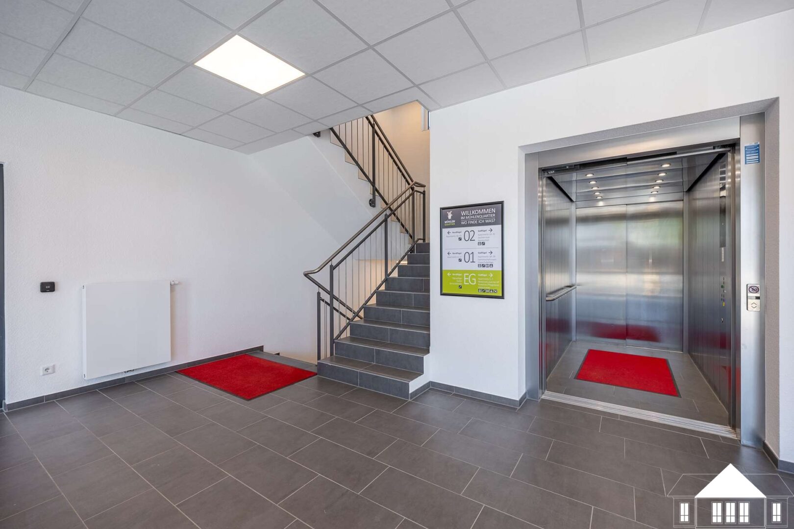 Hausflur inkl. Aufzug